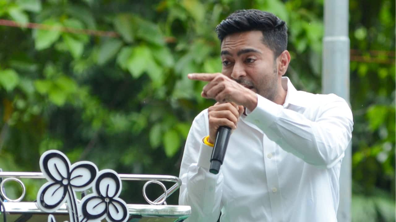 Lok Sabha issues notice to 20 rebel TMC MPs after Abhishek Banerjee’s Supreme Court petition