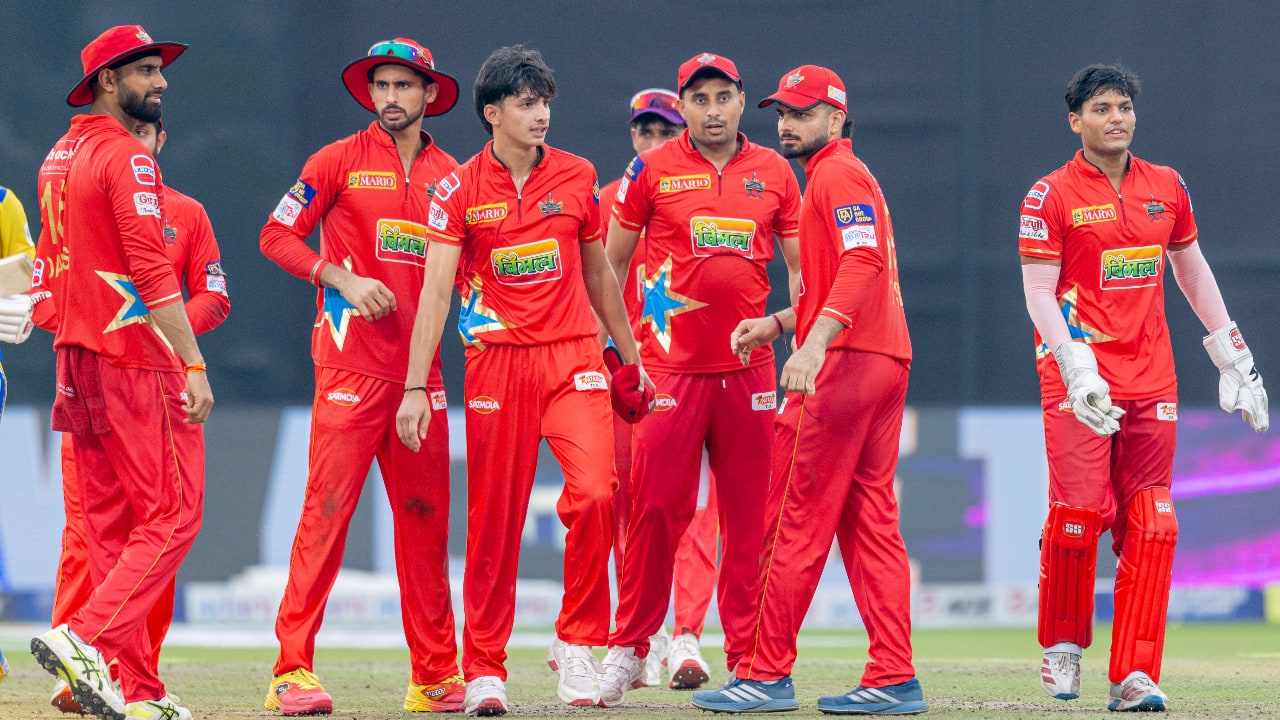 South Delhi Superstarz reach DPL 2026 final after 15‑run win over Central Delhi Kings