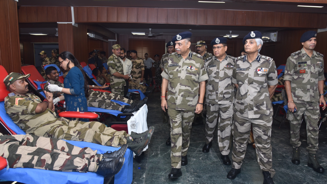 CISF organises mega blood donation drive at NHCC Hospital in Mahipalpur CISF organises mega blood donation drive at NHCC Hospital in Mahipalpur
