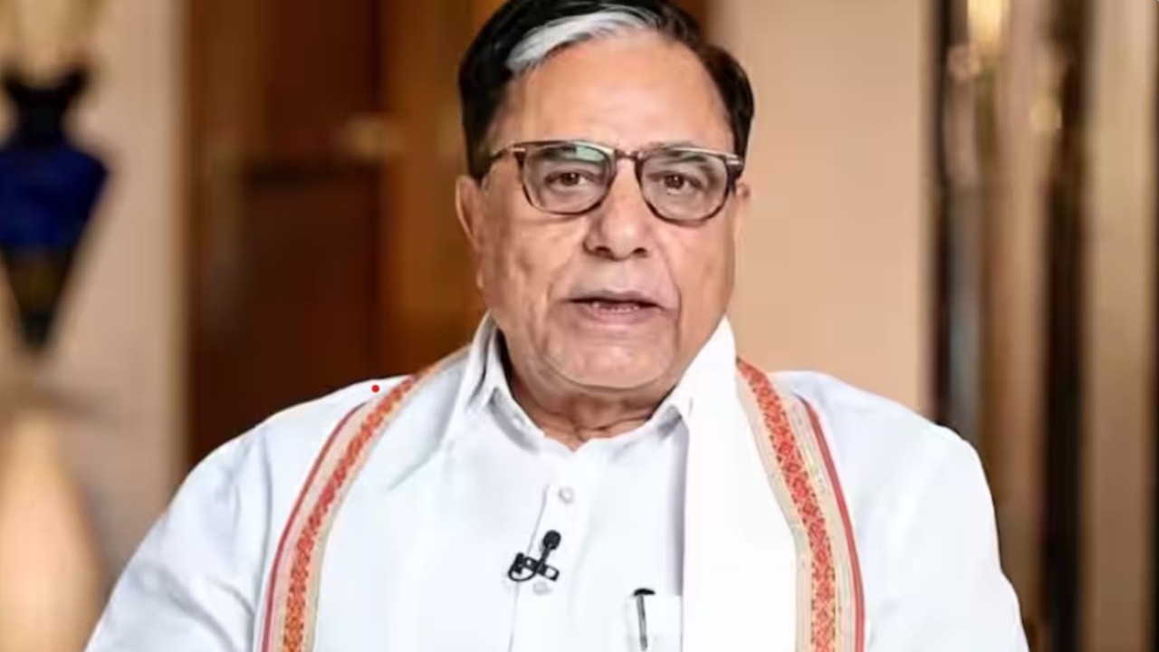 Dr Subhash Chandra's legal team slams 'unfair media trial' at NCLAT and challenges 5-member NCLT bench Dr Subhash Chandra's legal team slams 'unfair media trial' at NCLAT and challenges 5-member NCLT bench