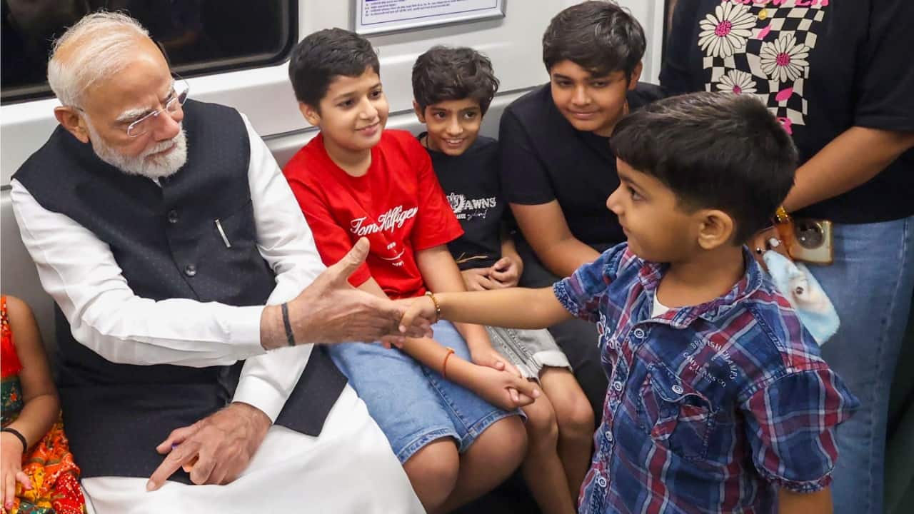 Modi Takes Delhi Metro to SRCC Centenary After 13 Years