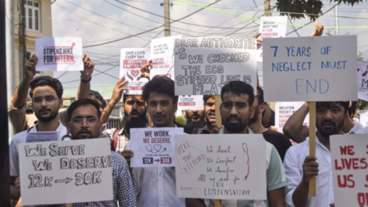 ‘Need written order, not verbal assurances’: J&K intern doctors begin hunger strike after talks fail