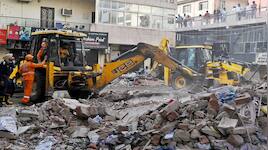 Delhi building collapse: 27-hour rescue, 7 deaths and 3 arrests – what happened so far