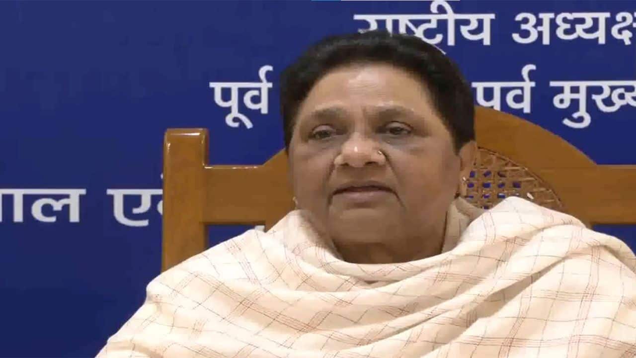 ‘Don’t tell Behenji’: Mayawati exposes secret 10 pm call, blames nephew Akash Anand for health rumours