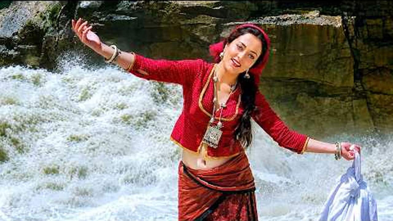 Mandakini opens up on 'Ram Teri Ganga Maili's famous waterfall scene, says 'I didn't feel any vulgarity'