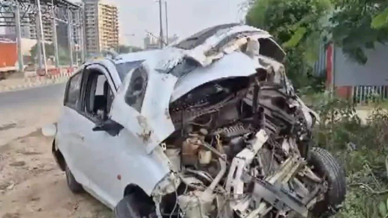 Delhi: DU student`s speeding car kills 2, critically injures 2 on Dwarka Expressway