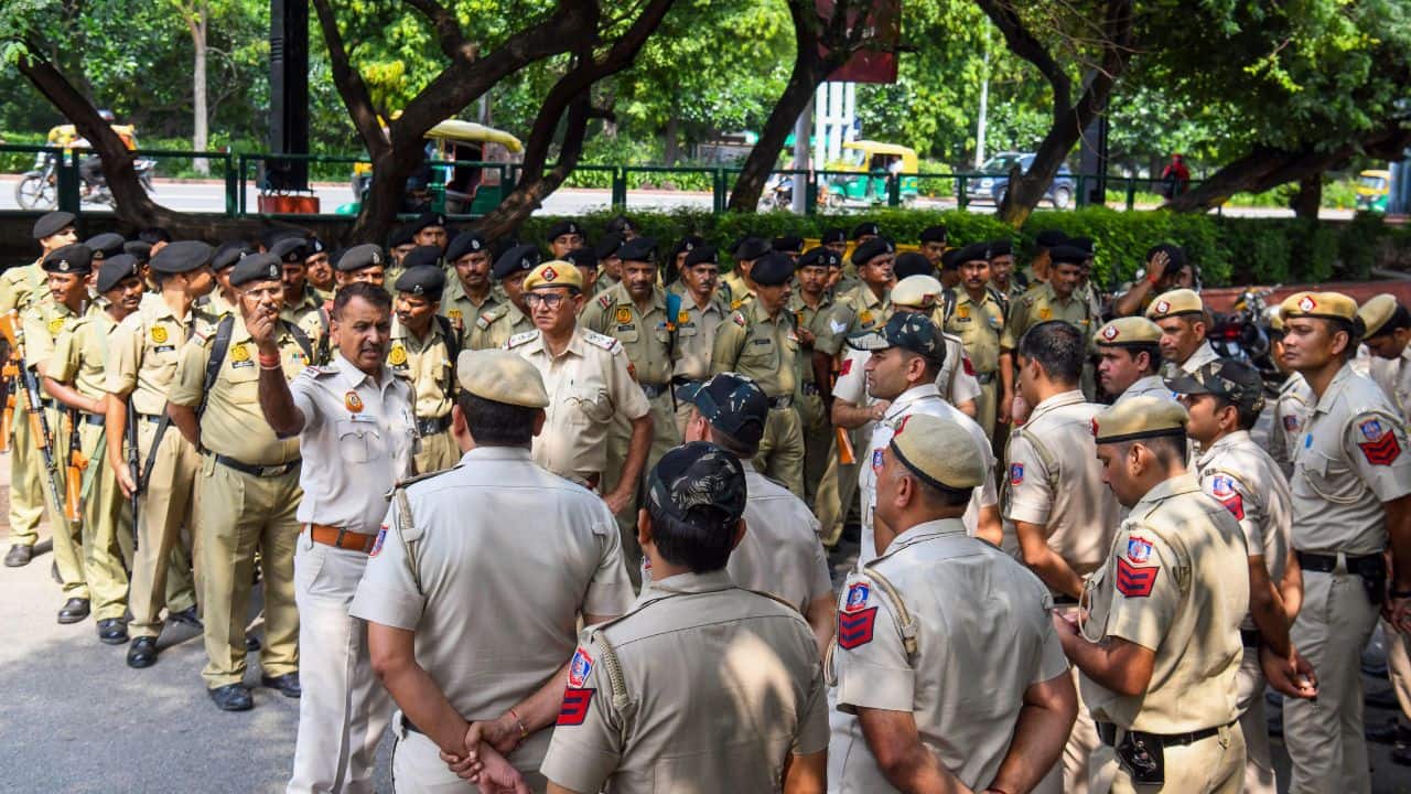 Betrayed by friend: 16-year-old seeking work to support her family raped, killed in Delhi