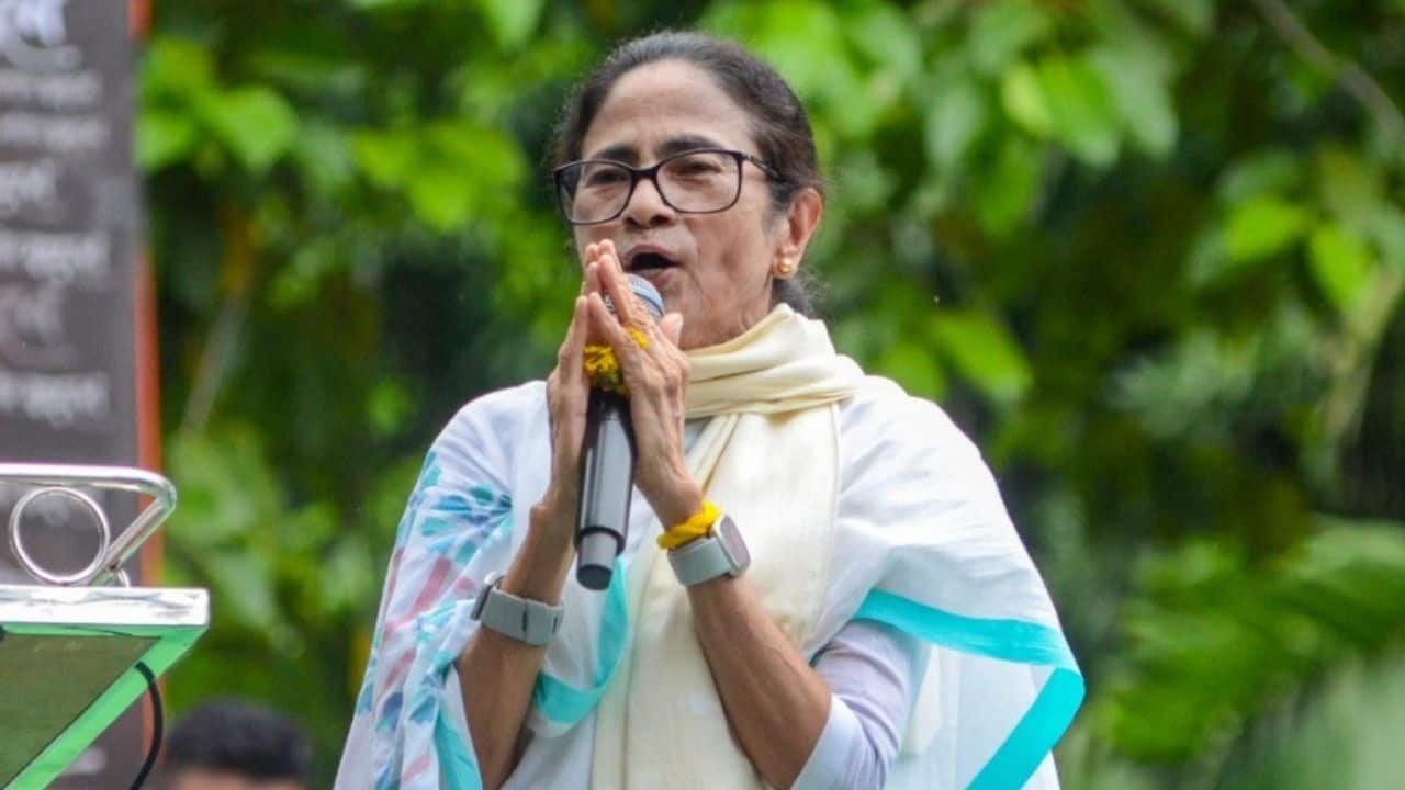 No more Flowers & Grass: Mamata Banerjee gets `Football Player` symbol for October 6 Bengal bypolls