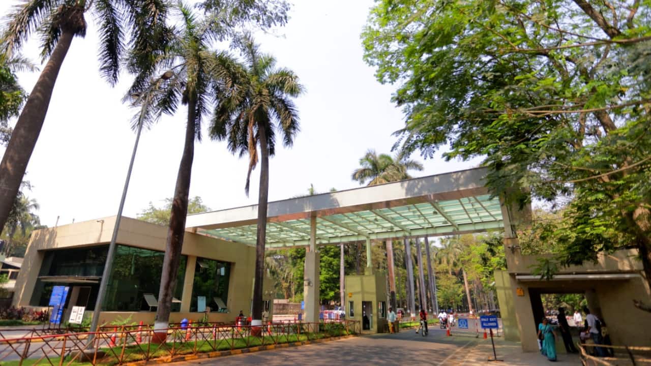 IIT Bombay student dies by suicide following exam dispute involving AI