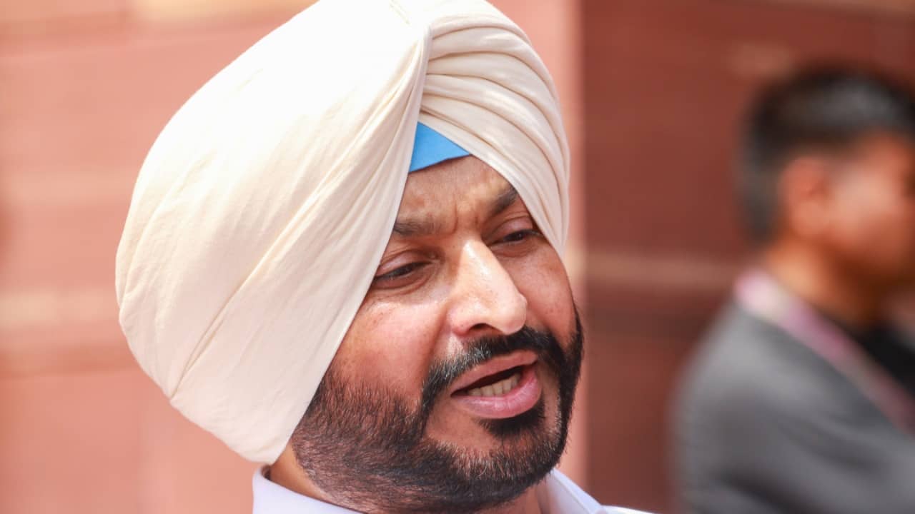 BJP leader Ravneet Bittu detained in Ludhiana after attempting to target Bhagwant Mann`s convoy