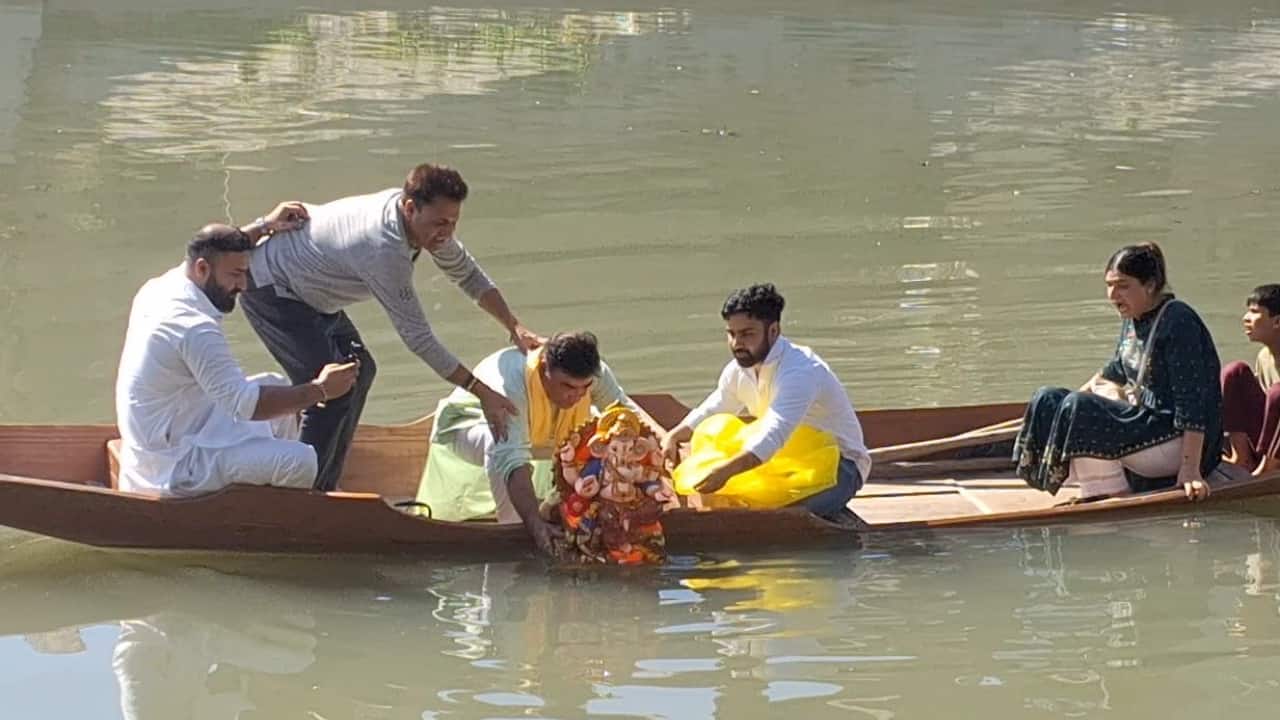 Kashmiri Pandits revive historic Ganpati Visarjan tradition with rally in Srinagar