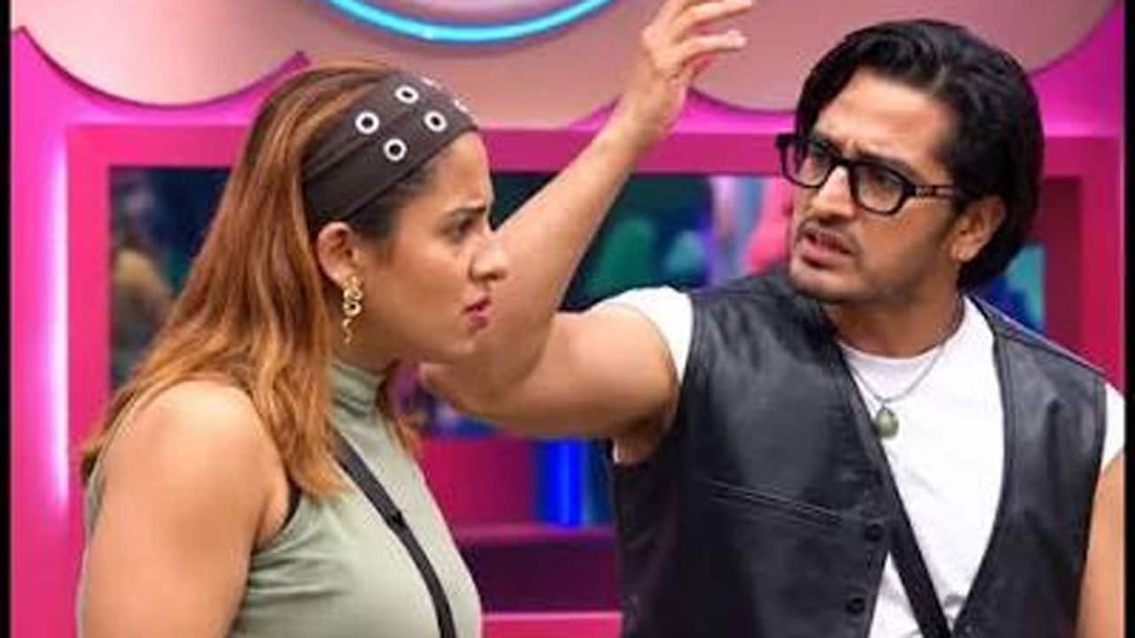 Bigg Boss 20: Rhiti Tiwari calls Qazi Touqeer 'disgusting', faces backlash'; netizens say 'she needs mute button'
