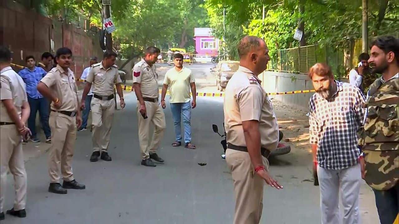 Digital wipes and dinner at an eatery: Post-crime actions revealed in Delhi’s Astha Kunj Park gang rape