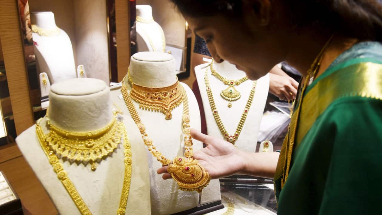 Gold drops on Sept 26: Check Prices in Delhi, Mumbai, and other cities
