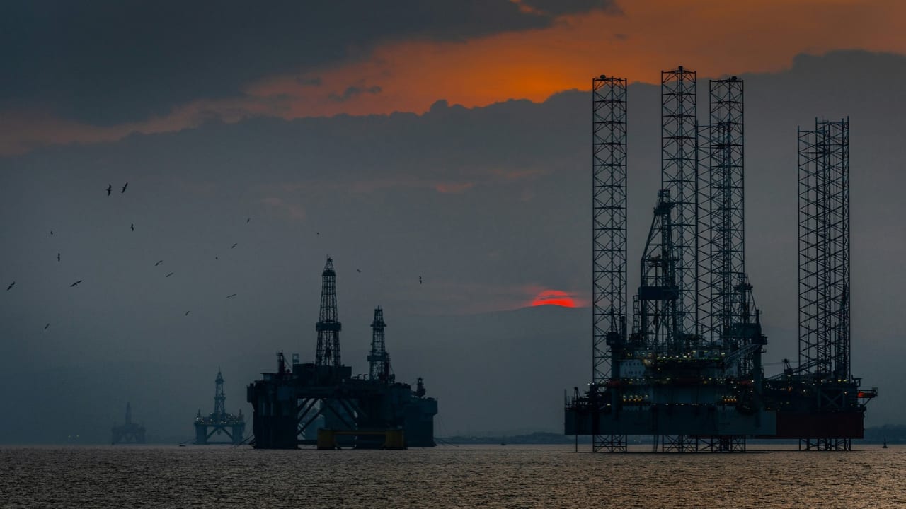 G7 to release 100 million barrels of diesel and oil from stocks amid US pressure