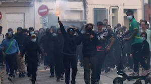French government orders 500 school closures as student protest continues
