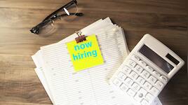 India's festive hiring rises to 1,27,080; white‑collar hiring cools