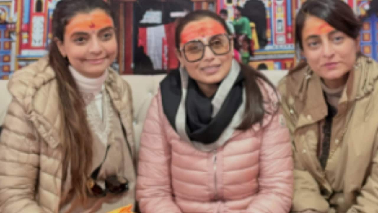 Rani Mukerji visits Badrinath temple days after mother's death | VIDEO