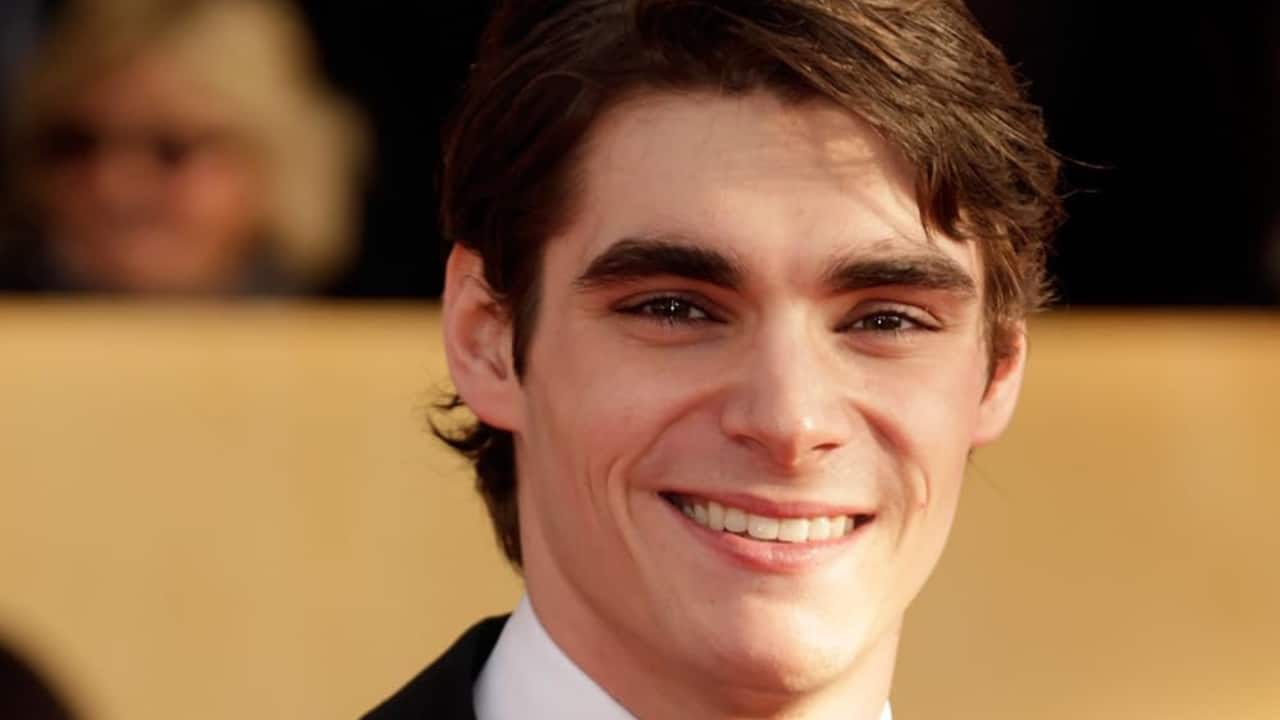 'Breaking Bad' star RJ Mitte dies at 34: Dean Norris, Marlee Matlin pay heartfelt tributes