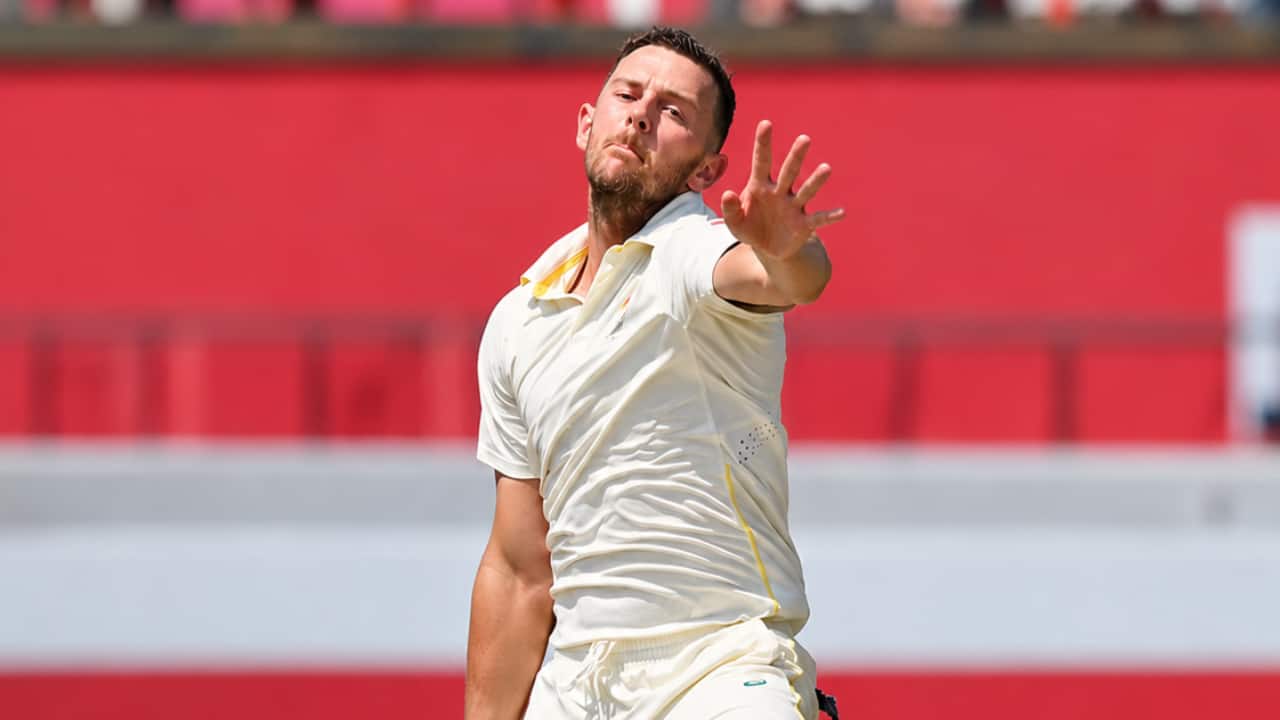 Hazlewood, Renshaw star as Australia beat South Africa by 214 runs
