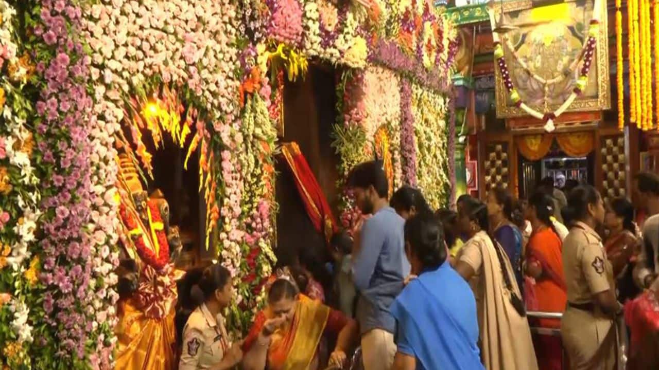 Shardiya Navratri 2026: Devotees offer prayers to Goddess Maha Chandi Devi at Vijayawada Temple