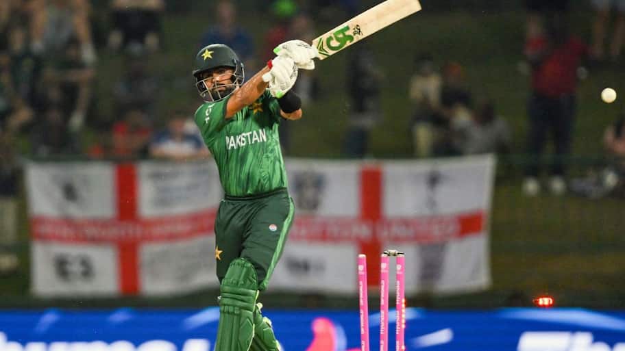 Babar Azam creates history, becomes fifth Pakistan batter to score ...
