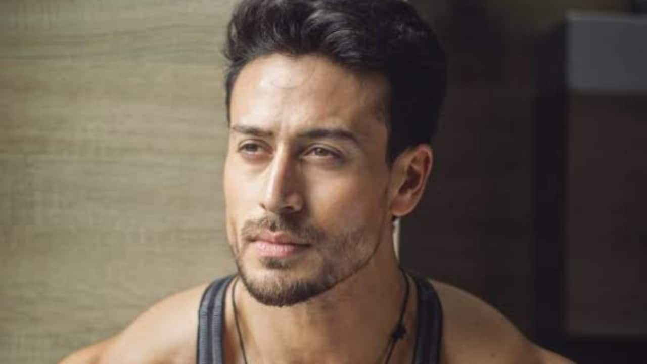 Tiger Shroff firing update: Minor involved in Juhu attack nabbed by police in Kota