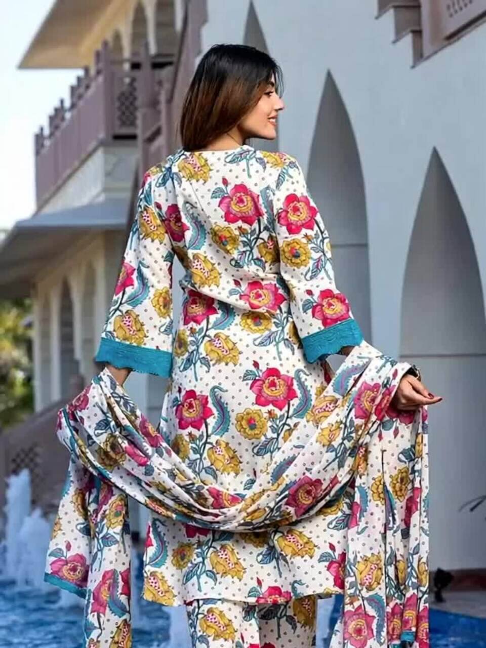 Floral Printed Strauss Cotton Suit Set