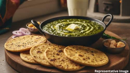 Sarson Da Saag of Punjabi and Makki Ki Roti Sarson Da Saag of Punjabi and Makki Ki Roti