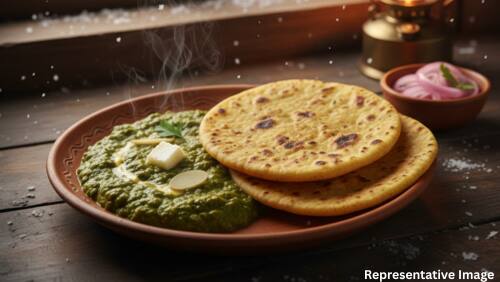 Sarson Da Saag with Makki Ki Roti Sarson Da Saag with Makki Ki Roti