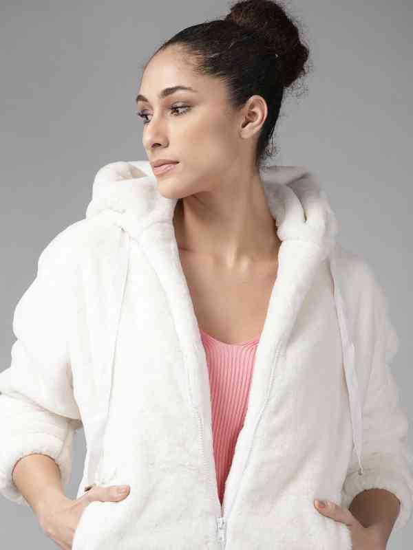 Roadster Women White Solid Sherpa Trucker
