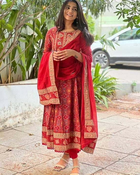 E Kraft World Women's Cotton Anarkali Embroidered Kurti With Pant & Dupatta Set E Kraft World Women's Cotton Anarkali Embroidered Kurti With Pant & Dupatta Set