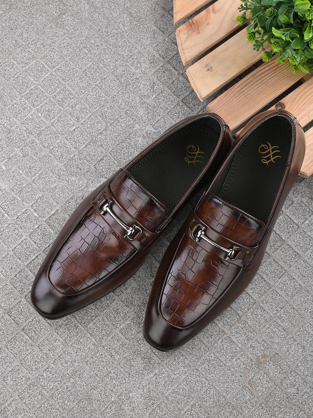 House Of Pataudi Men Textured Formal Loafers