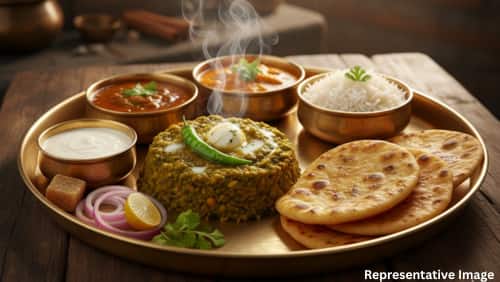 Punjabi Sarson da Saag Thali