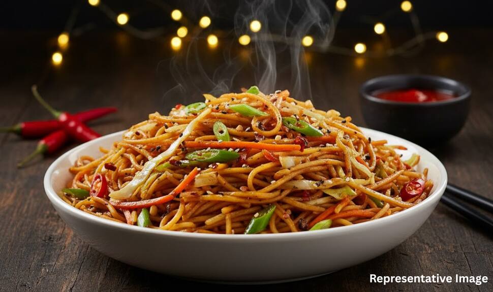 Spicy Veg Hakka Noodles Spicy Veg Hakka Noodles