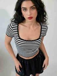 Istyle Can Striped Ruffles Crop Top