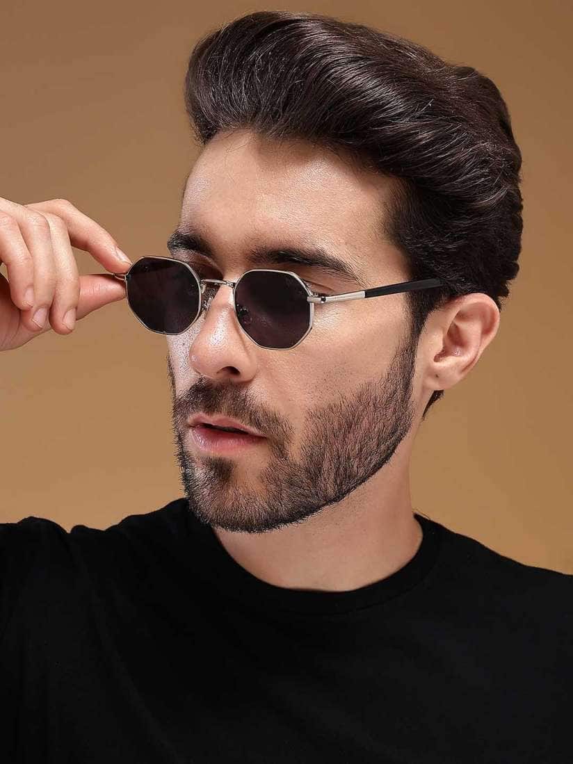Voyage Unisex Black Lens & Silver-Toned Round Sunglasses with UV Protected Lens Voyage Unisex Black Lens & Silver-Toned Round Sunglasses with UV Protected Lens