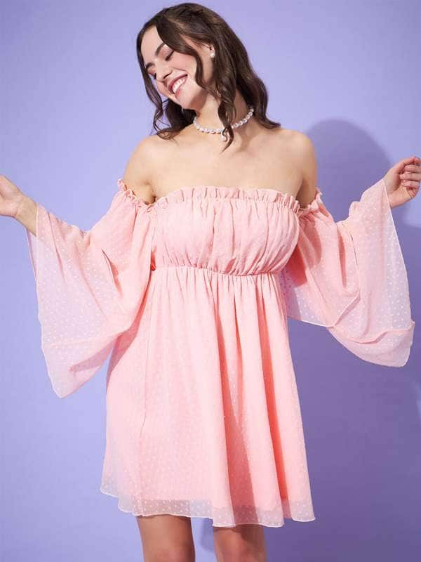 Berrylush Off-Shoulder Ruffled Dress Berrylush Off-Shoulder Ruffled Dress