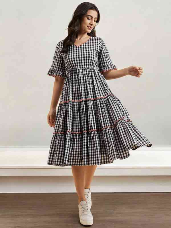  Azira Checked Cotton Empire Puff Sleeve Layered Fit &amp; Flare Midi Dress