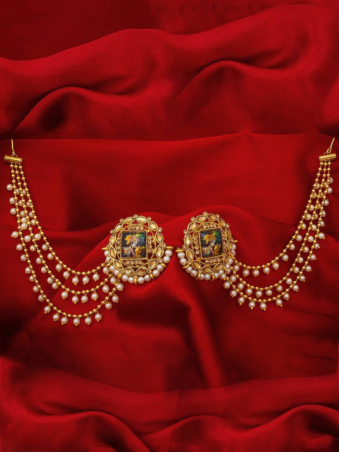 Unveil Royal Elegance with a Timeless Statement Piece