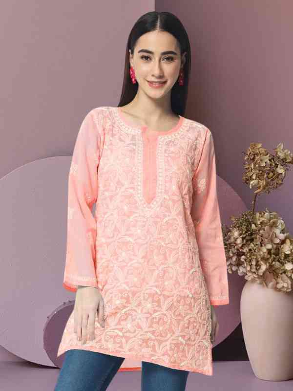  PARAMOUNT CHIKAN Chikankari Embroidered Round Neck Long Sleeves Kurti