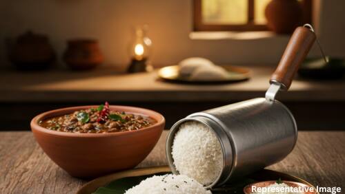 Kerala Puttu & Kadala Curry Kerala Puttu & Kadala Curry