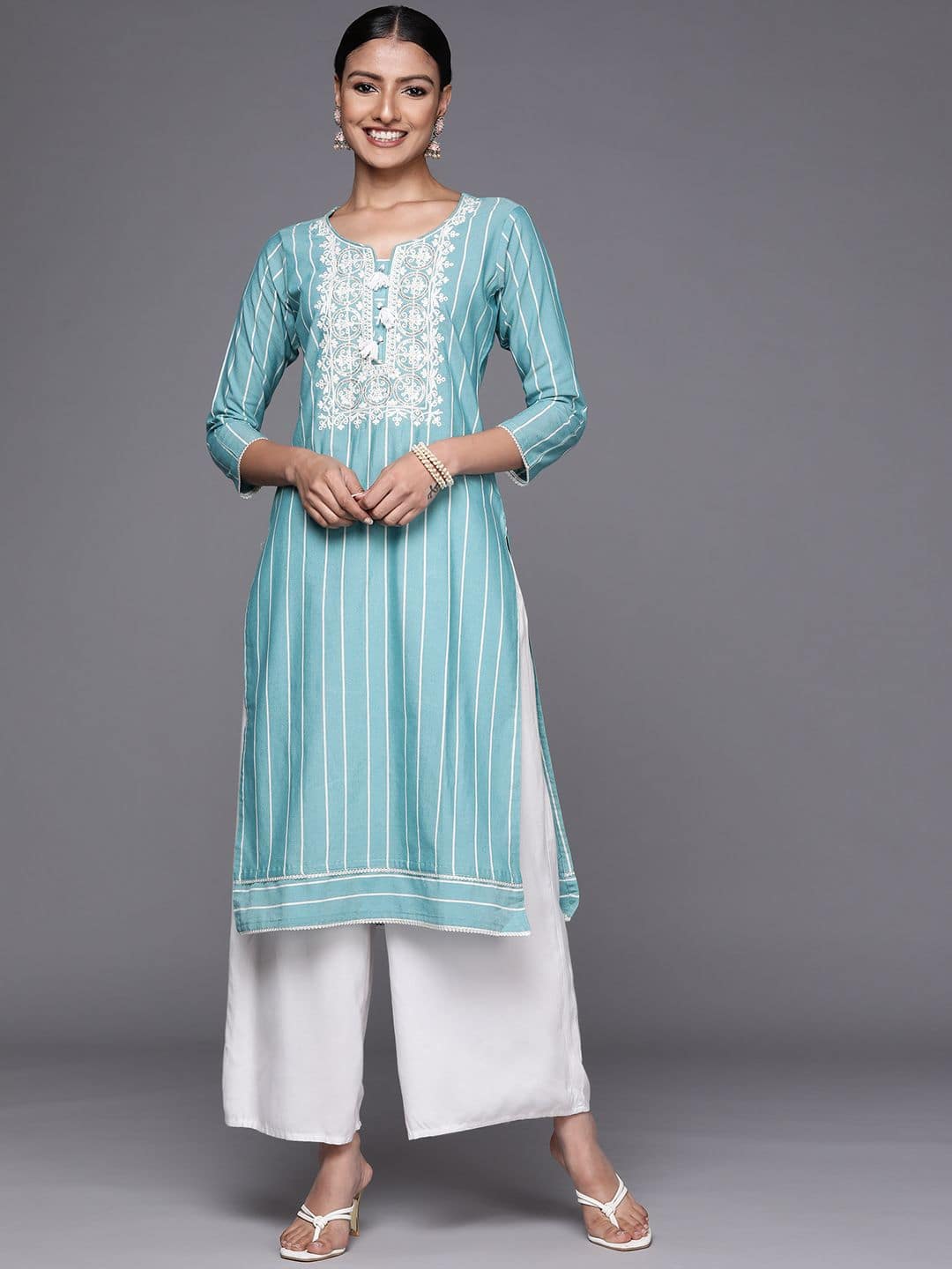 Libas: Women Blue Yoke Design Thread Work Kurta