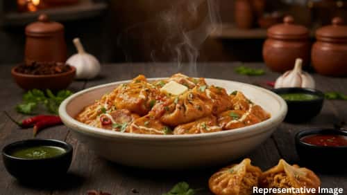 Butter Masala Momos