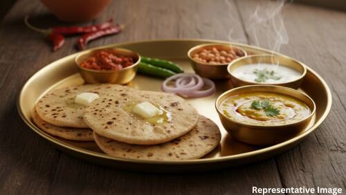 Maharashtrian Pithla Bhakri Thali