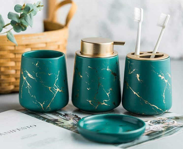 UMAI Ceramic Bathroom Accessories Set