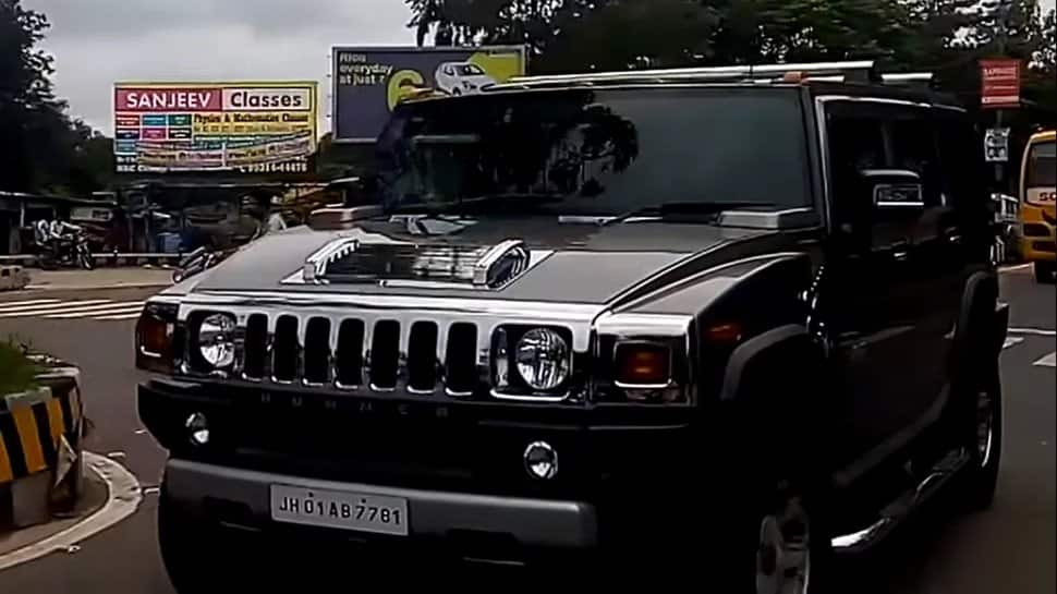 Dhoni&#039;s hummer