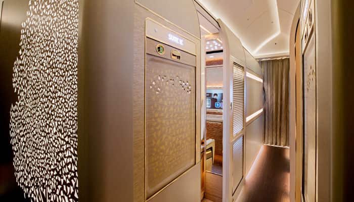 Emirates unveils first-class cabins at Dubai Airshow with virtual ...