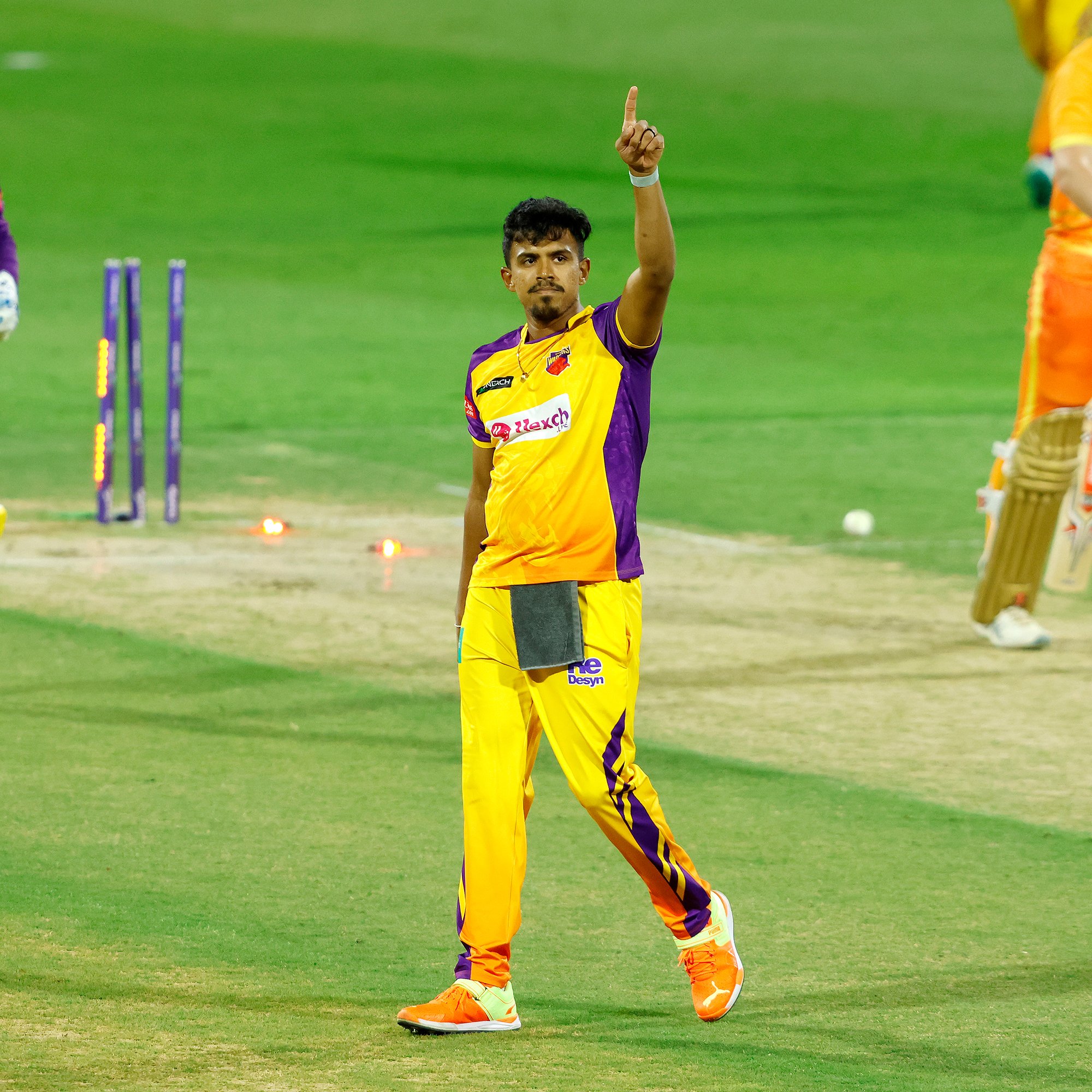 Maheesh Theekshana: Spin Depth