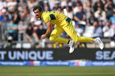 Mitchell Starc: A Fast-Bowling Powerhouse